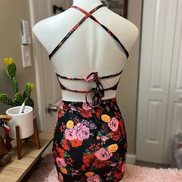 Skirt and crop top set - Picture 2 of 6